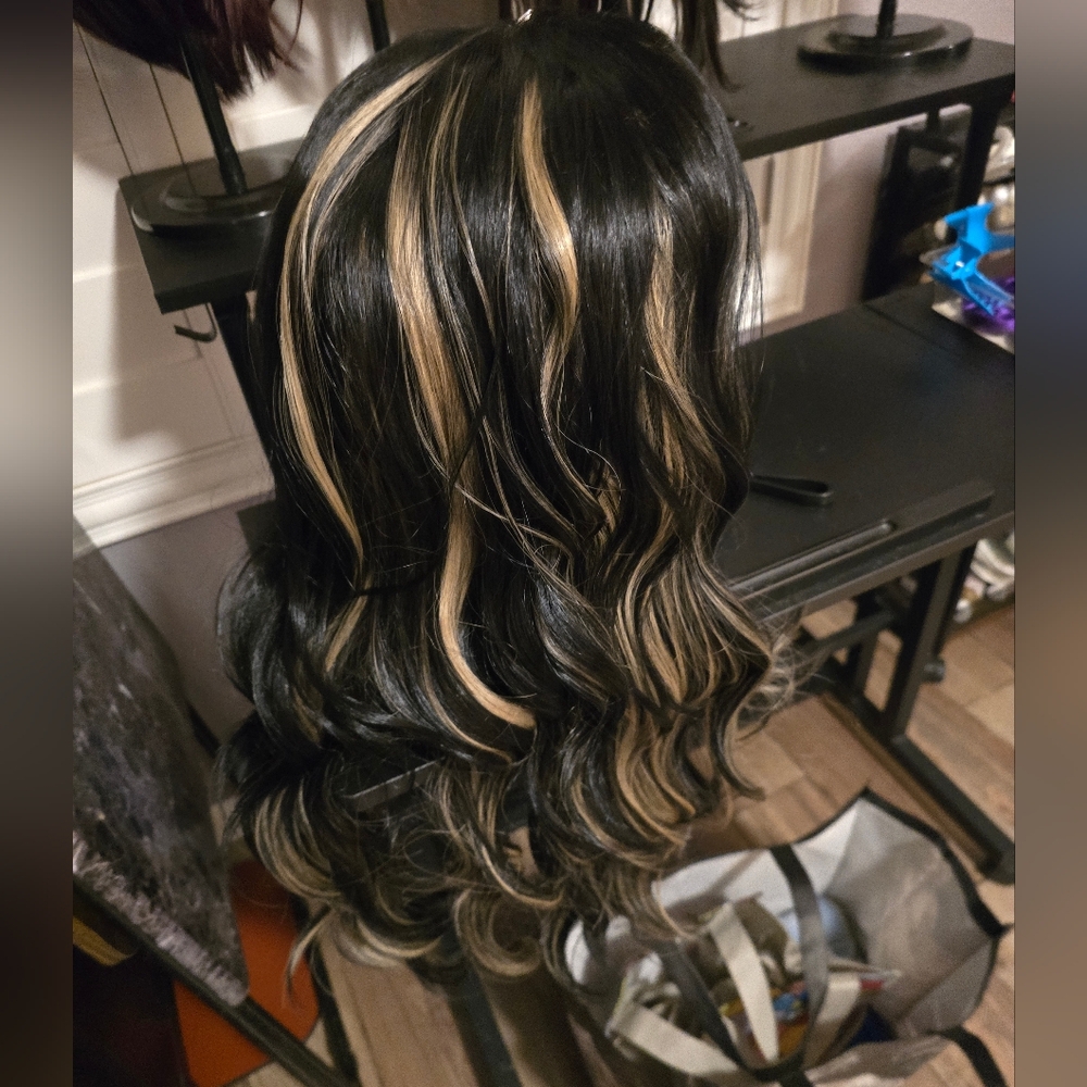 Stylish Black and Blonde Women's Wig
